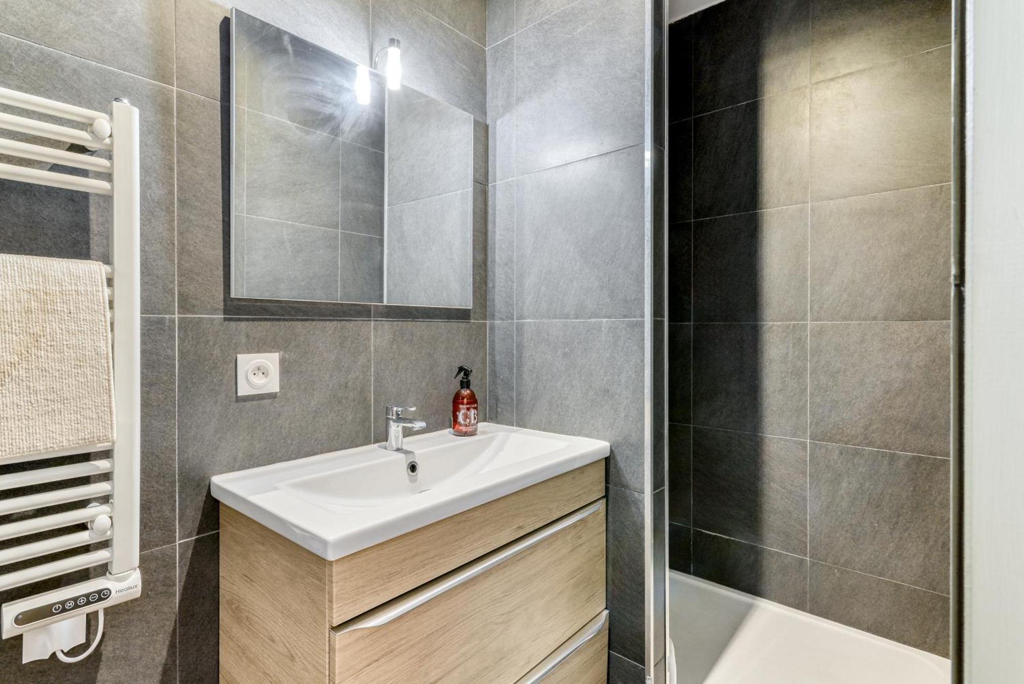 Le Maquens - Parking Gratuit - Wifi - Netflix Apartment Carcassone Exterior photo